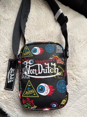 Von Dutch NWT Men’s Black Graphic Crossbody Bag